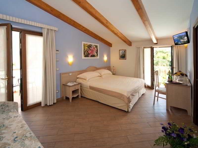 Relais Villa Angiolina Сорренто Экстерьер фото