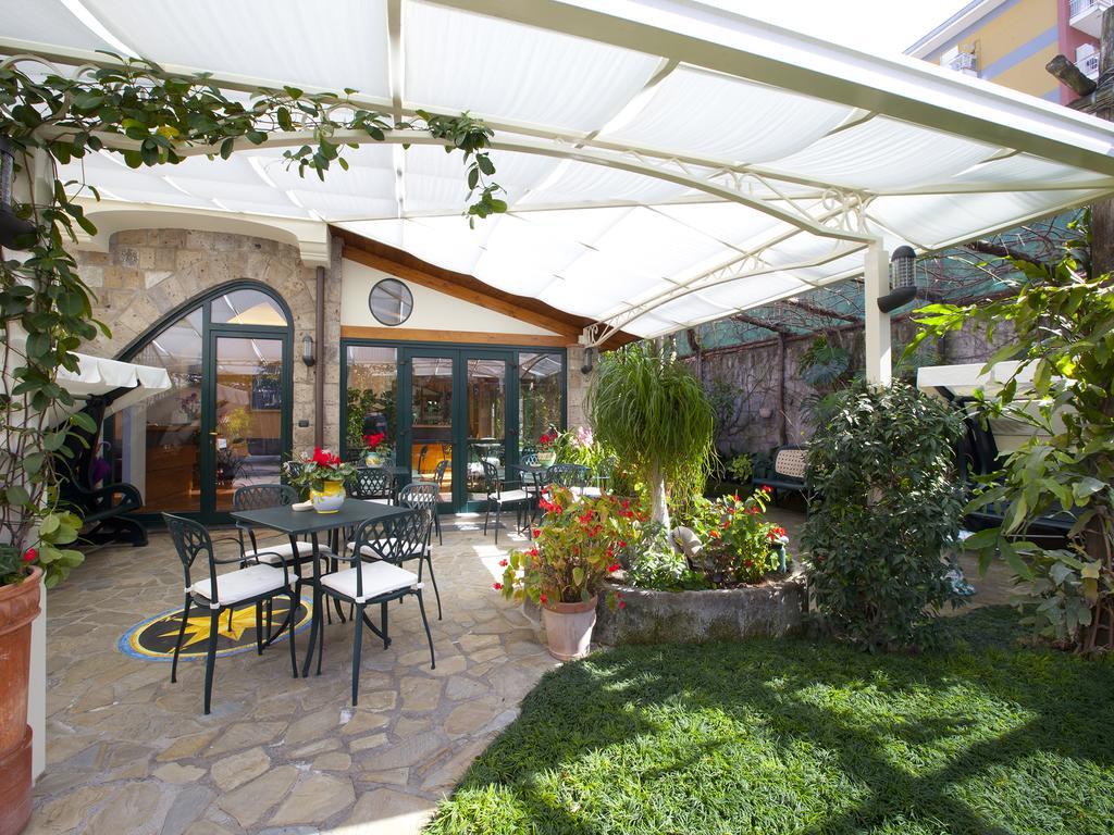 Relais Villa Angiolina Сорренто Экстерьер фото