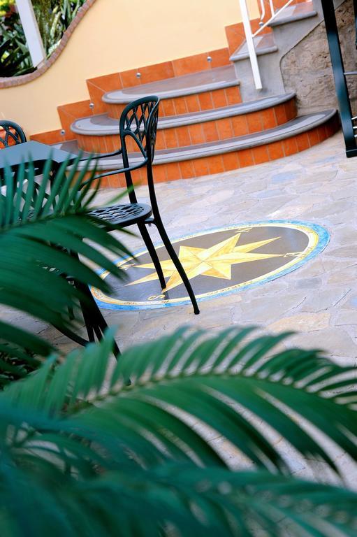 Relais Villa Angiolina Сорренто Экстерьер фото