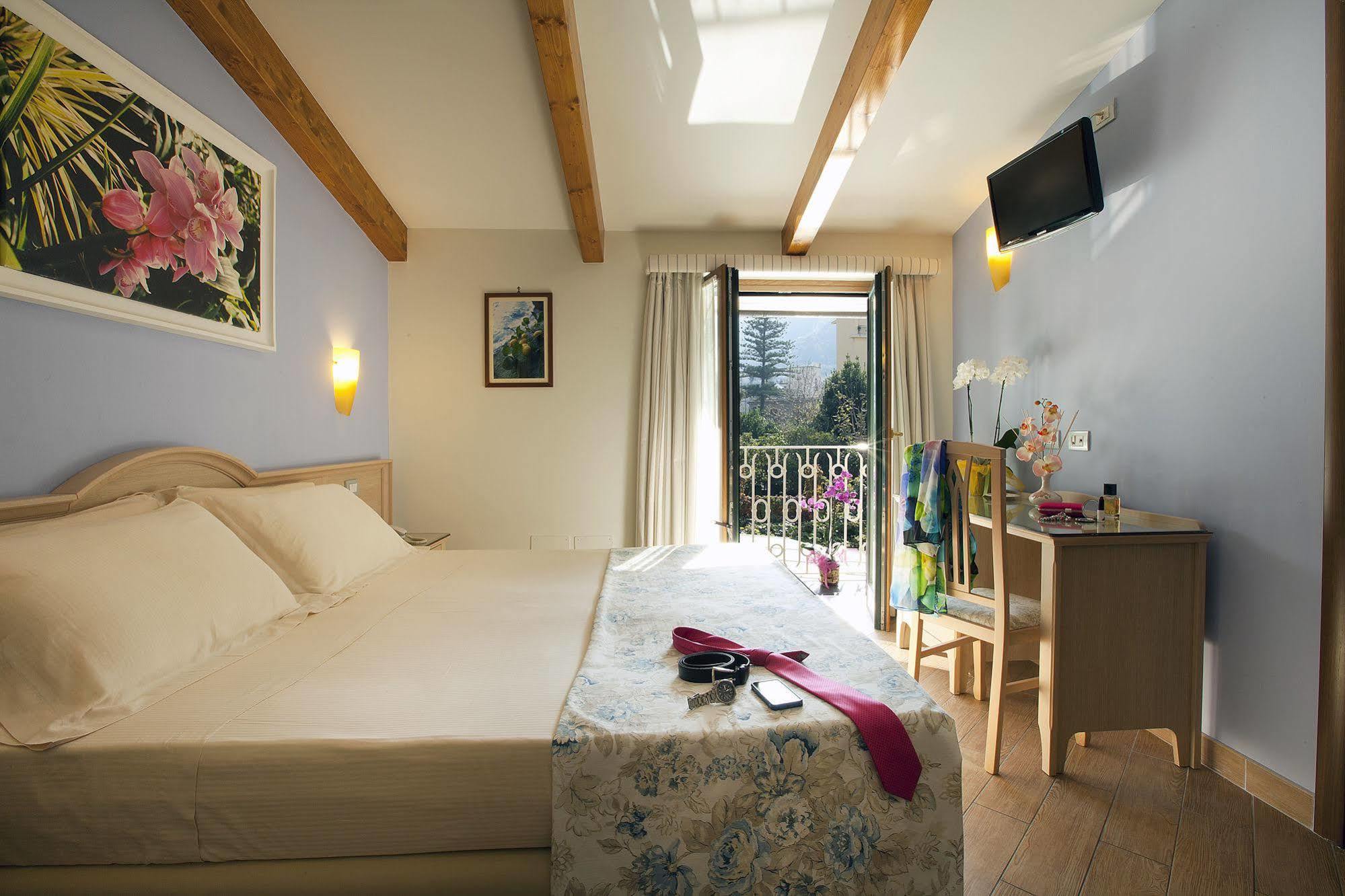 Relais Villa Angiolina Сорренто Экстерьер фото