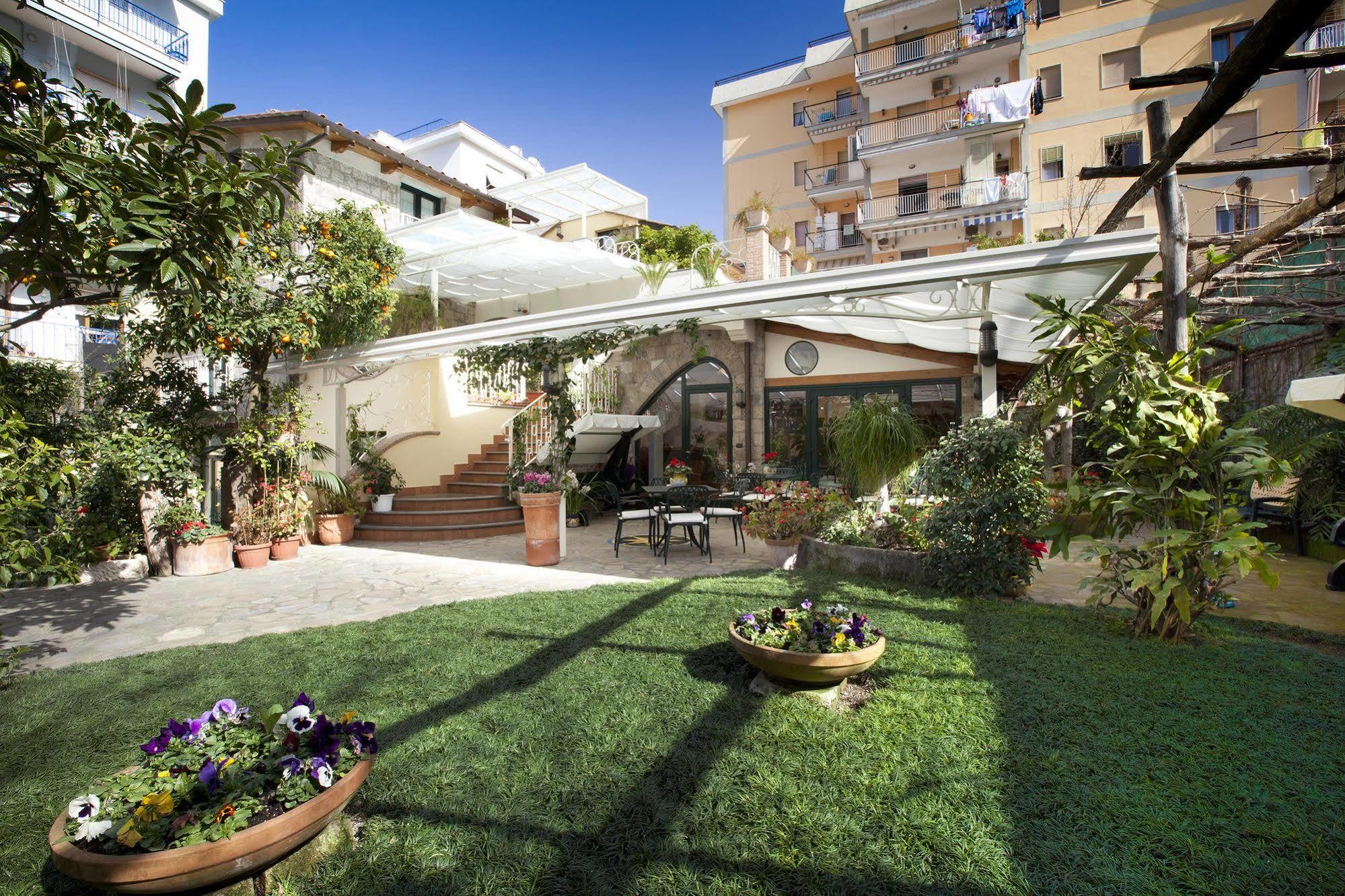 Relais Villa Angiolina Сорренто Экстерьер фото