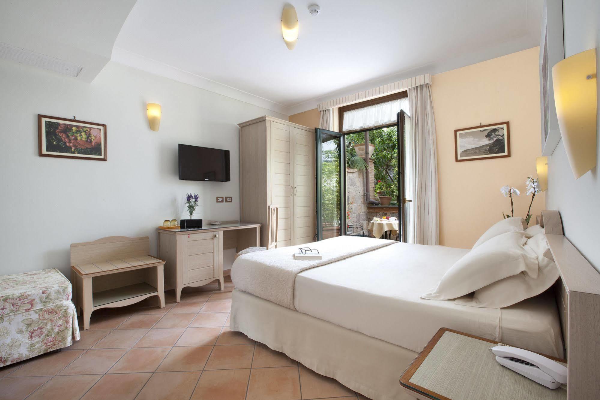 Relais Villa Angiolina Сорренто Экстерьер фото
